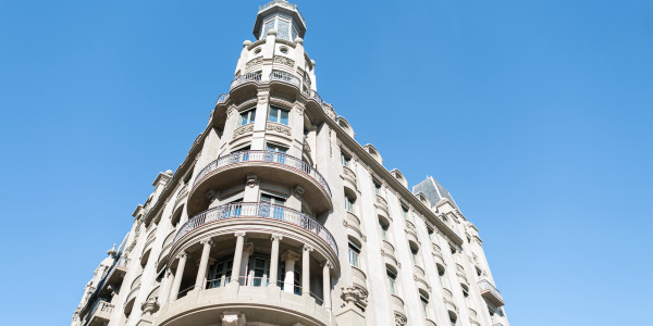 Pintar Fachadas de Empresas / Negocios / Locales Comerciales en Rivas - Vaciamadrid · Restauración de Fachadas Antiguas
