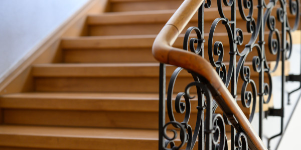 Pintar Fachadas y Patios de Luces de Comunidades Vecinos / Propietarios Rivas - Vaciamadrid · Pintado de Pasillos, Escaleras y Zonas de Tránsito