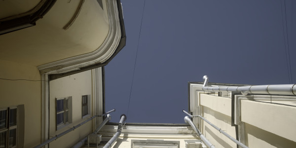 Trabajos Verticales en Fachadas de Edificios / Viviendas en Rivas - Vaciamadrid · Pintado de Edificios Altos, Patios Interiores de Luces y Estructura Complejas